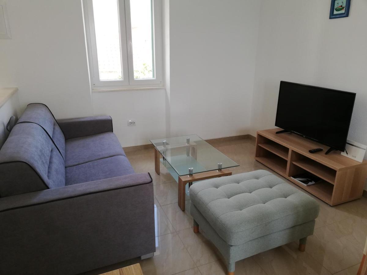 Apartman Postira Rot Exterior foto